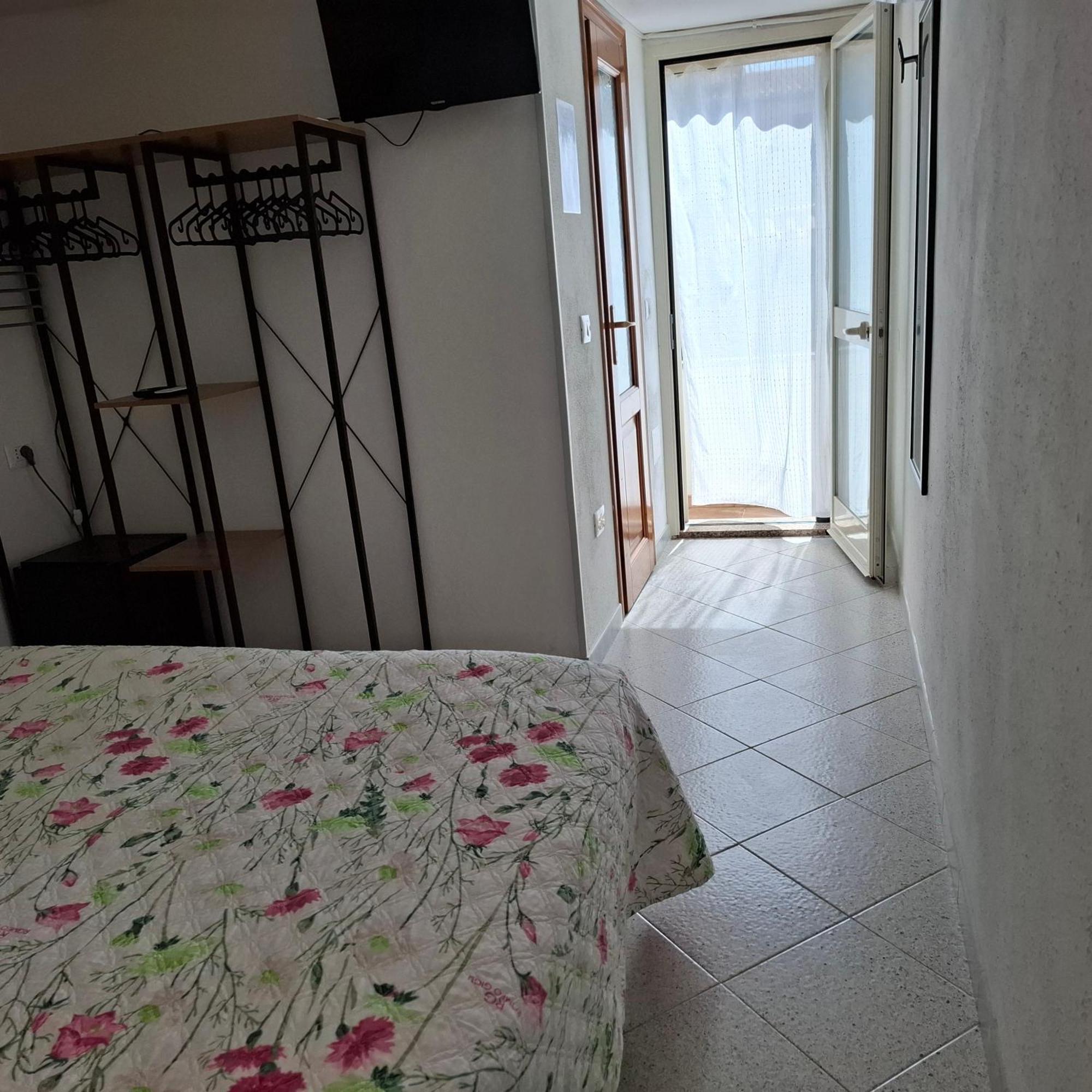 Phiniscollis B&B La Caletta Luaran gambar